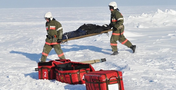 Спасатели Чукотки и Якутии отработали «арктические» навыки