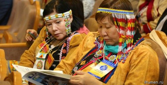 Победителей олимпиад по родным языкам Чукотки наградят специальной медалью