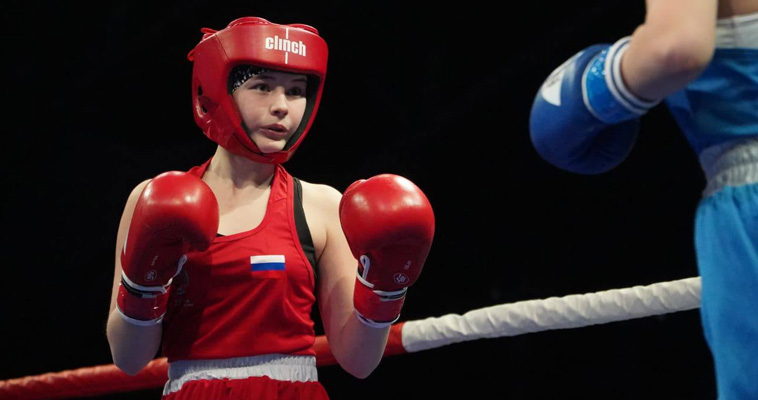 &quot;Серебро&quot; Первенства Дальнего Востока по боксу завоевала чукотская спортсменка
