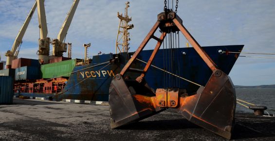 В порт Анадыря в навигацию доставлено более 28 тыс. тонн генгруза