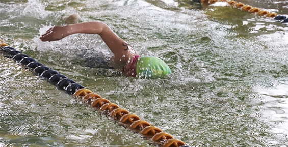 Турнир по плаванию среди юниоров проходит в Анадыре