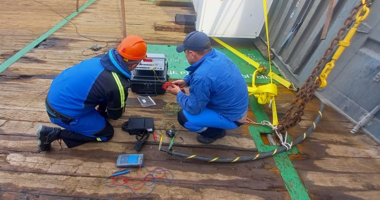 Плановые ограничения интернета в Анадыре и Угольных Копях перенесли из-за циклона