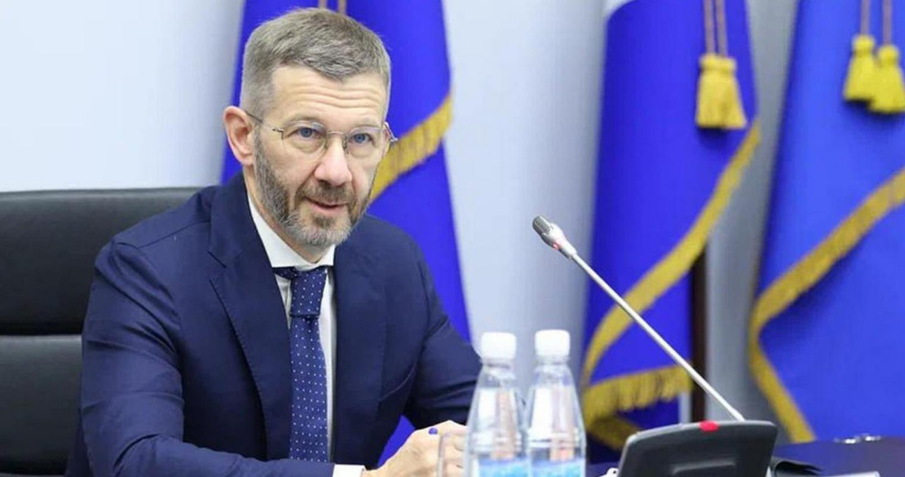 Владислав Кузнецов одним из первых губернаторов ДФО открыл канал в мессенджере Мах