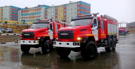 Новейшие пожарные автоцистерны доставили на Чукотку