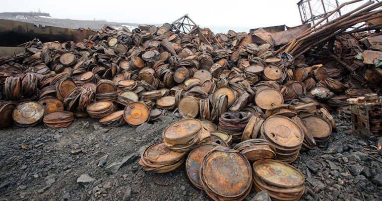 Крупную партию металлолома этим летом вывезут из Певека в Архангельск