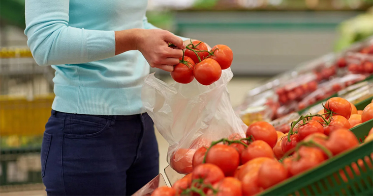 Первый урожай томатов вырастили в тепличном комплексе &quot;Живая зелень&quot; Анадыря