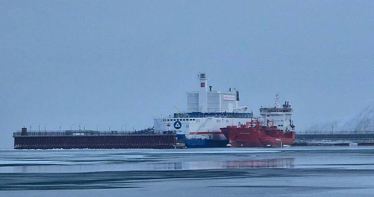 На плавучую атомную станцию в Певеке впервые доставили дизельное топливо