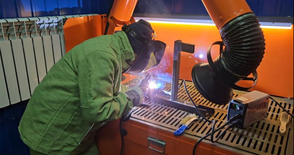 Сварочную лабораторию открыли в Чукотском северо-восточном техникуме