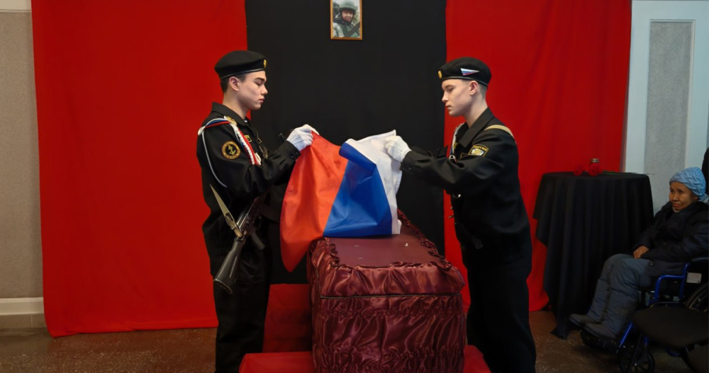 Жители Эгвекинота почтили память погибшего в ходе СВО военнослужащего