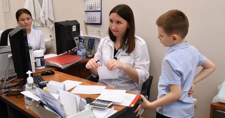 Больше тысячи детей осмотрели московские врачи в Анадыре и Угольных Копях