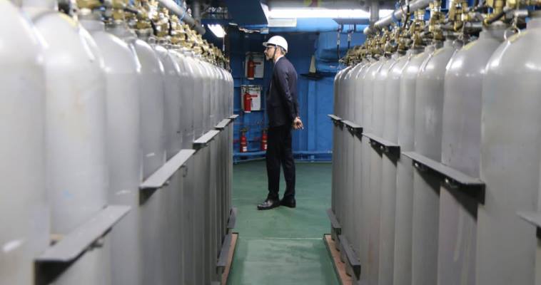 С работой &quot;Академика Ломоносова&quot; в Певеке ознакомились специалисты МАГАТЭ