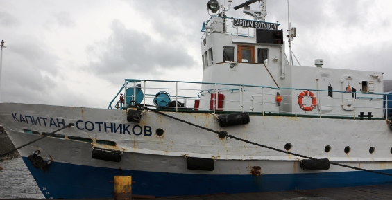 В порту Провидения прошла спецоперация по освобождению теплохода от террористов
