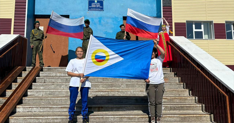 Полтора миллиона рублей выплатят власти Чукотки согласным на работу в селах учителям