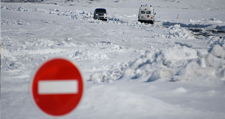 Большинство ледовых переправ закрыты на Чукотке