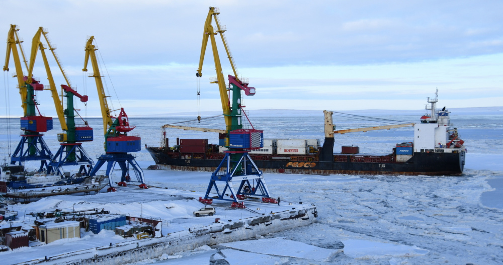 Последнюю в эту навигацию партию груза принял морпорт Анадыря