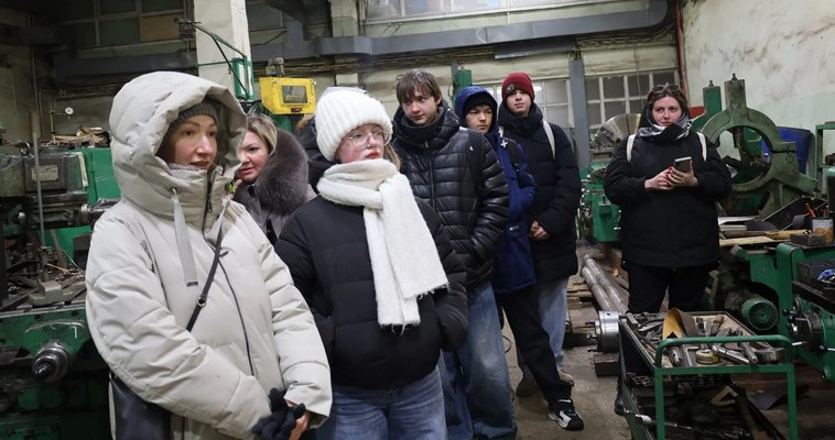 Анадырских школьников познакомили с крупными предприятиями города