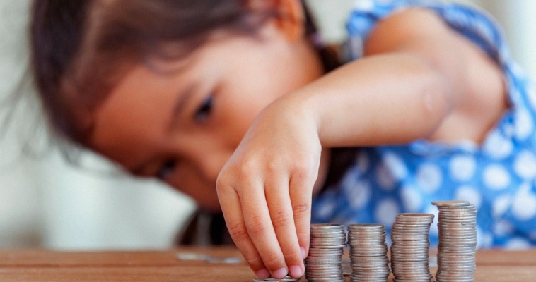 Ежемесячные выплаты на детей от 8 до 16 лет семьям Чукотки начнут перечислять с мая
