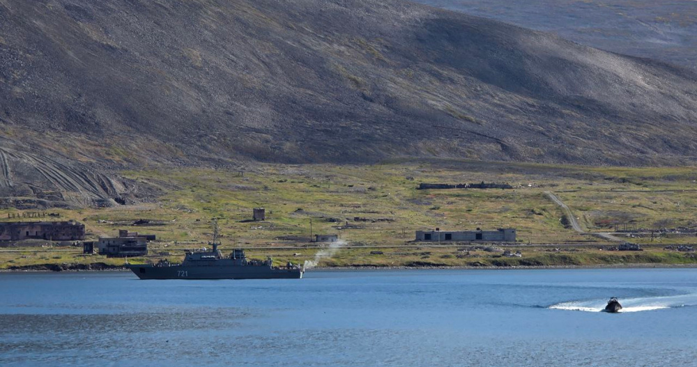 Отряд кораблей Тихоокеанского флота взял курс с Чукотки на Курилы