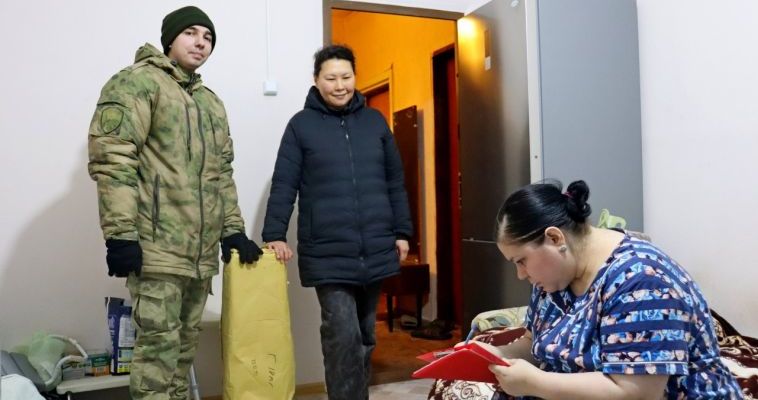 Продукты и холодильники дарила нуждающимся анадырская община ко Дню инвалидов
