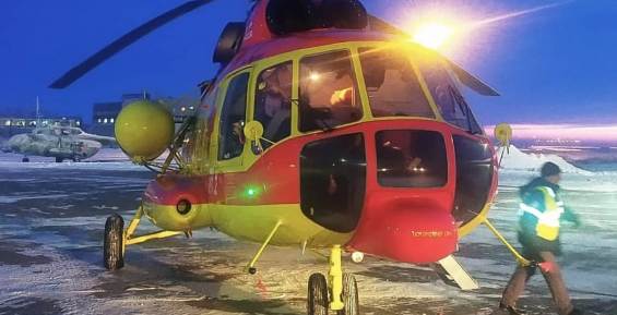 Аварийную посадку произвёл вертолёт Ми-8 в аэропорту Кепервеема