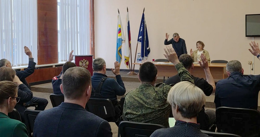 Новый созыв Провиденского совета депутатов возглавил Дмитрий Ольховик