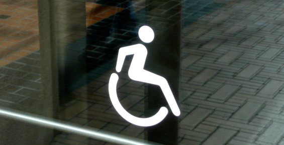 Власти Чукотки направили более 5,5 млн рублей на создание доступной среды для инвалидов
