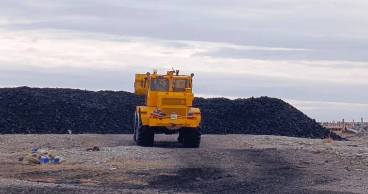 Разгрузку угля возобновили в чукотском селе Энурмино