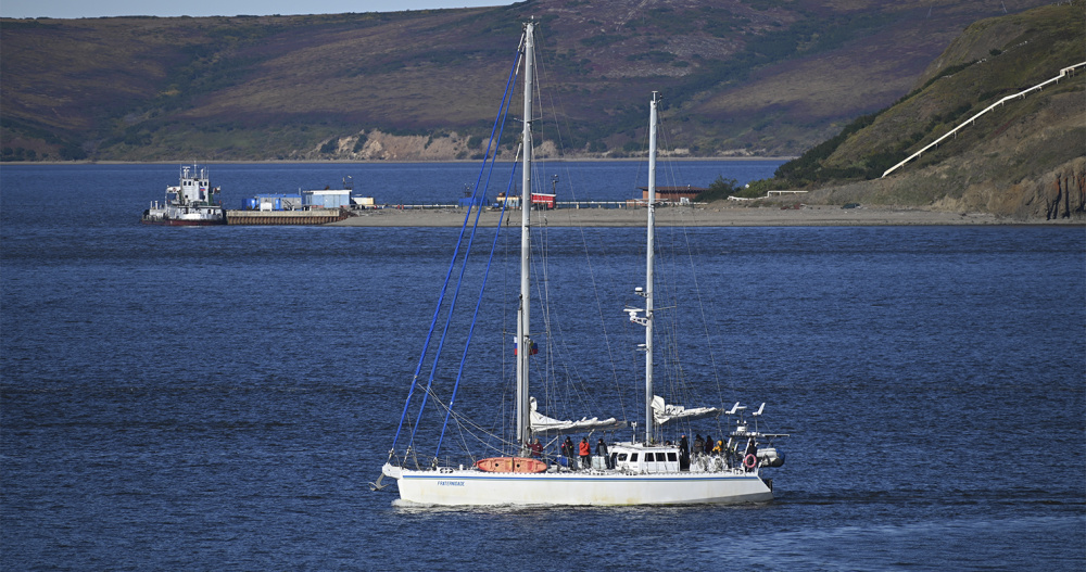 Кругосветная экспедиция &quot;Братство&quot; завершила арктический этап на Чукотке