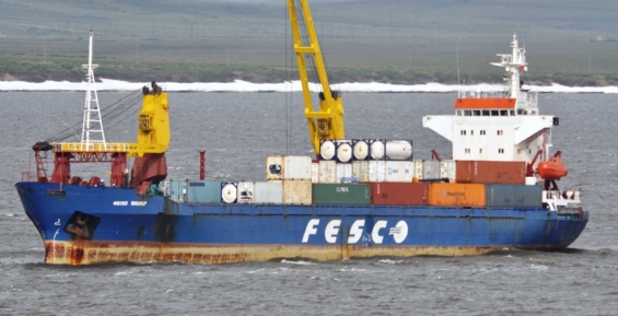 ФЕСКО доставила на Чукотку более 40 тысяч тонн грузов