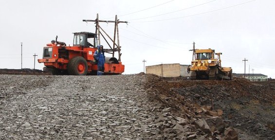 Более 12 км дорог отремонтируют на Чукотке в рамках нацпроекта в этом году