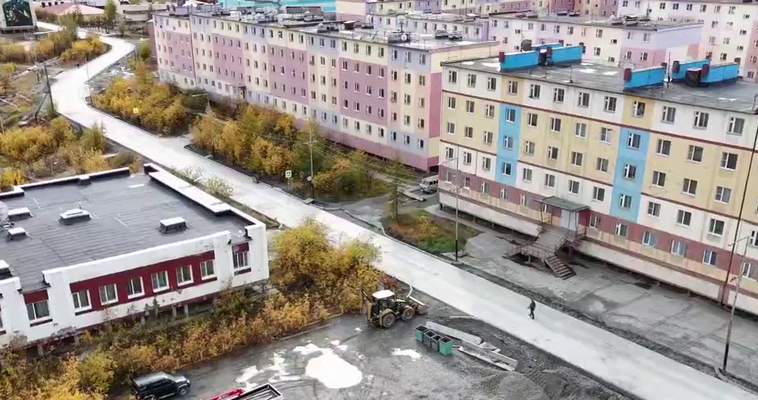 В Билибино забетонировали основные городские дороги