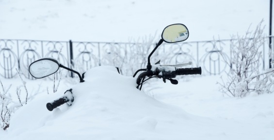 Циклон со снегом и метелью приближается к Чукотке