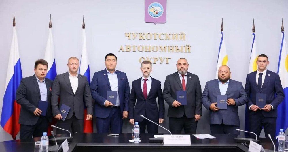 Девять ветеранов СВО получили дипломы по программе "Герои Чукотки"