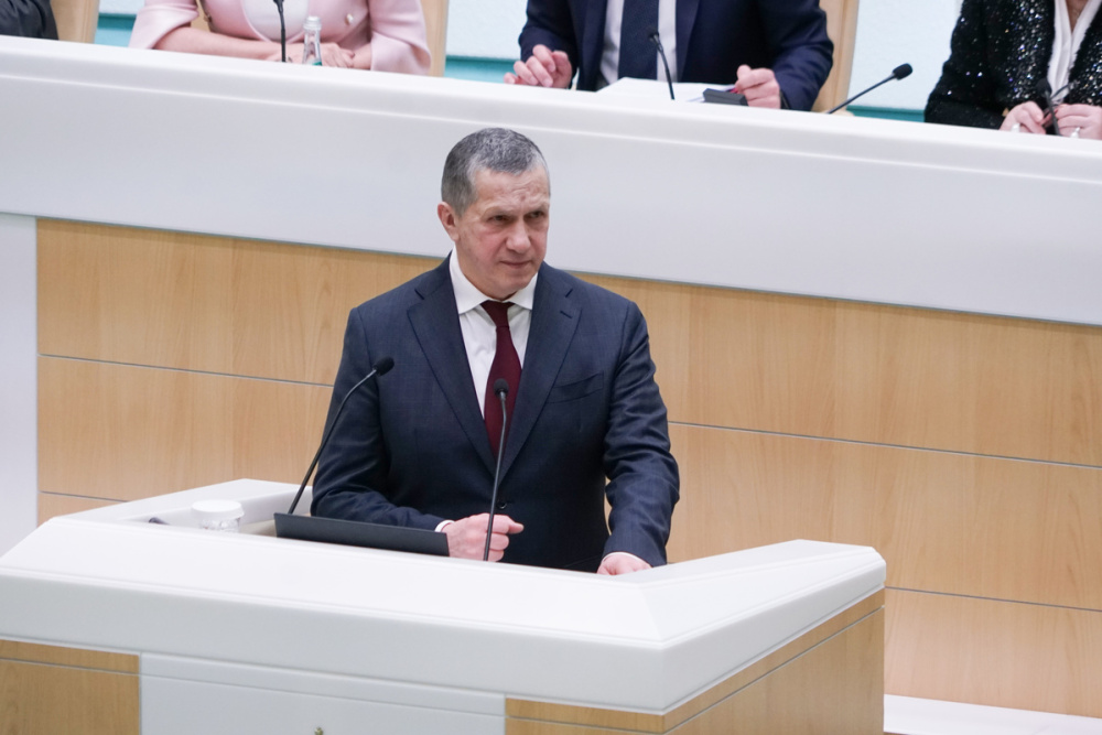 Юрий Трутнев доложил в Совете Федерации о развитии Дальнего Востока