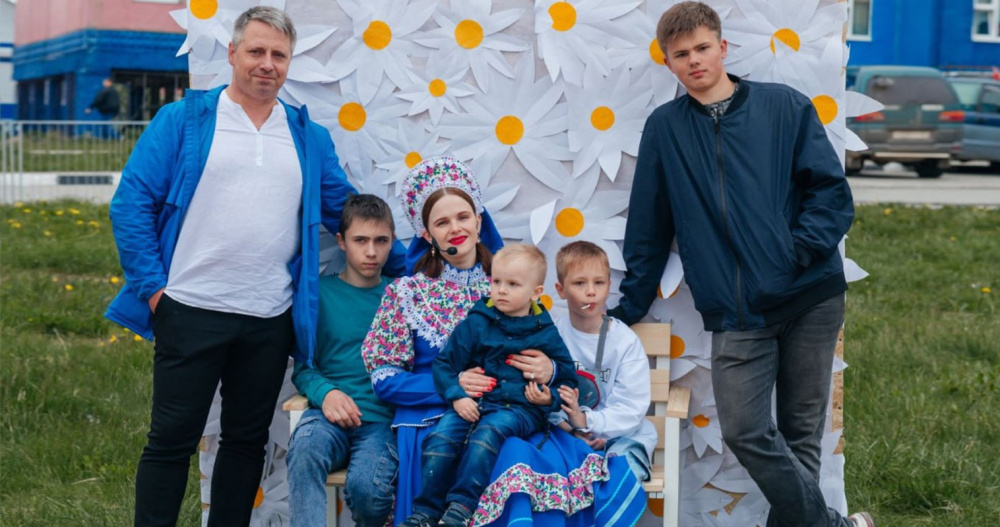 Жители Угольных Копей победили в финале конкурса "Семья года"