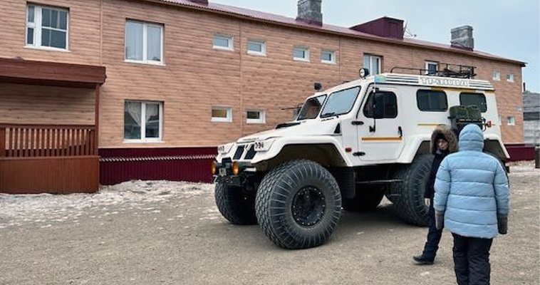 Участники СВО смогут бесплатно пройти медкомиссию для управления вездеходом на Чукотке