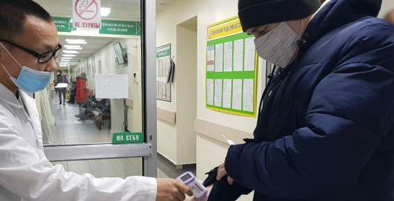 Чукотские студенты начали помогать медикам окружной больницы