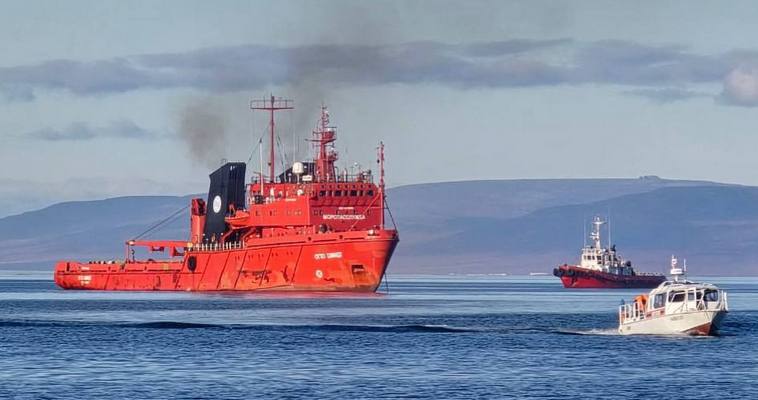 Морскую спасательную операцию провели рядом с Певеком