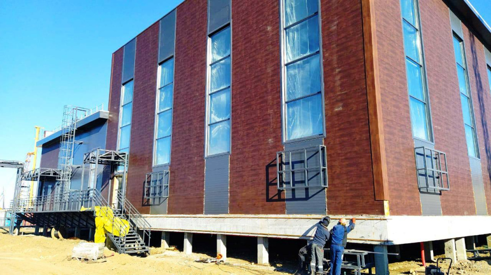 Строительство спортивного зала завершается в административном центре Чукотского района