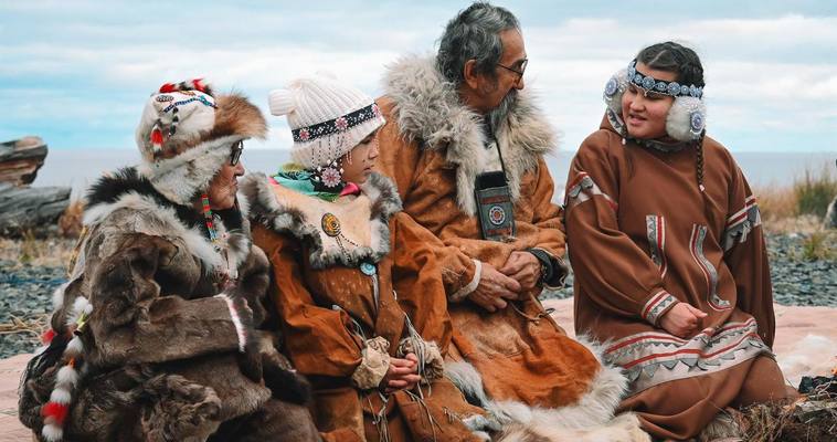 День коренных народов и День языков появились в России