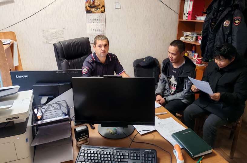 Старший лейтенант Виталий Полуляхов